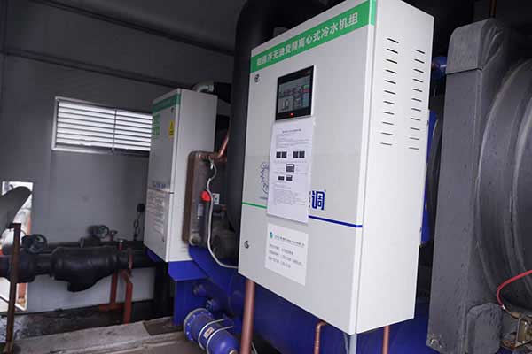 磁懸浮冷水機(jī)組代替原來的風(fēng)冷活塞機(jī)