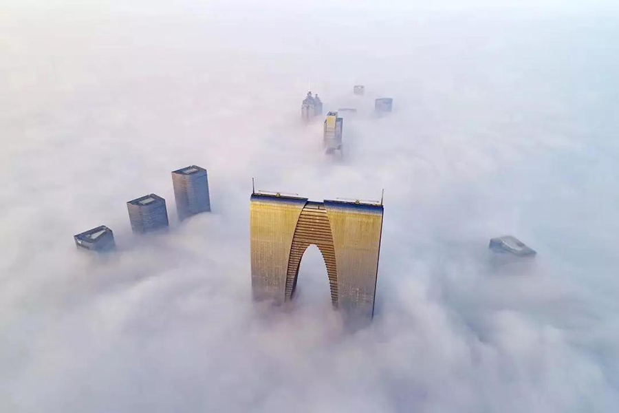 在霧霾天，讓陽光照明為人們的健康“保駕護航”